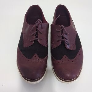 Cole Haan Burgundy Oxfords. Size 8